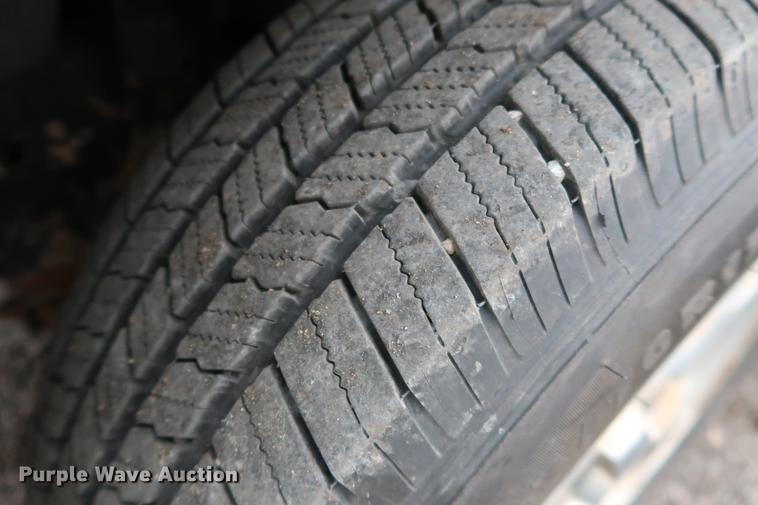 image for item DD5338 2012 Ford F150 XLT SuperCab pickup truck