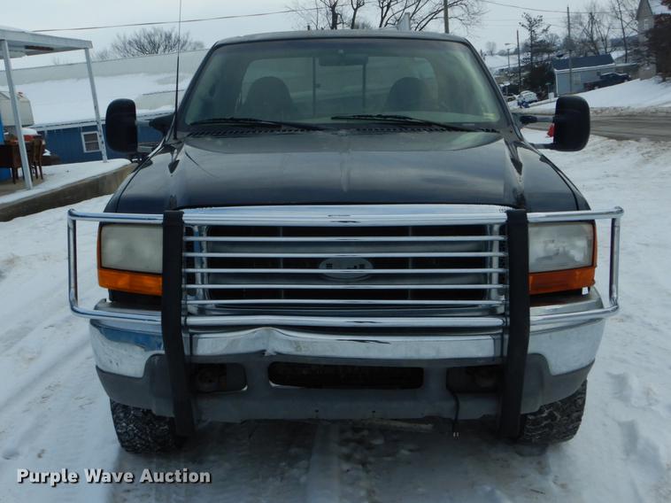 image for item DE5976 1999 Ford F250 Super Duty Super Cab pickup truck