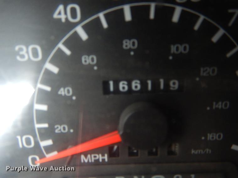 image for item DE5976 1999 Ford F250 Super Duty Super Cab pickup truck