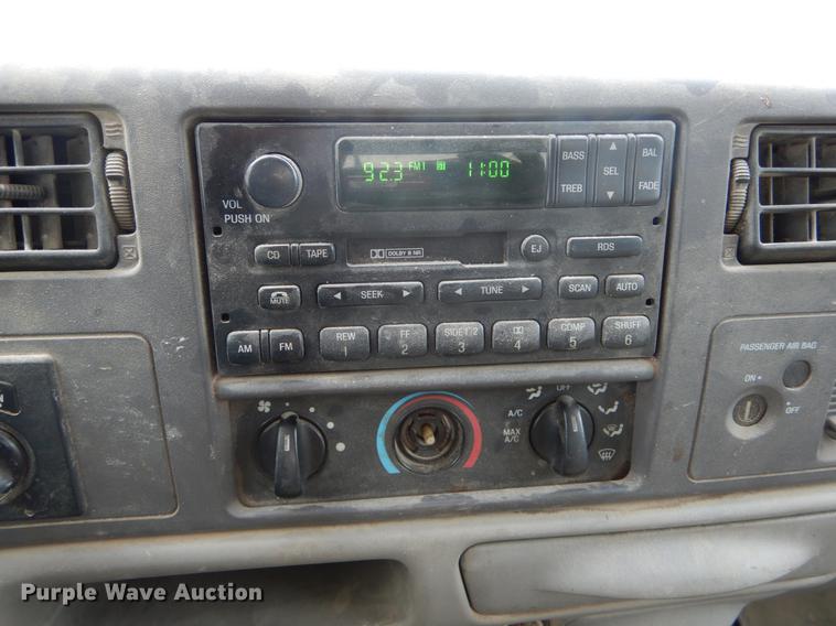 image for item DE5976 1999 Ford F250 Super Duty Super Cab pickup truck