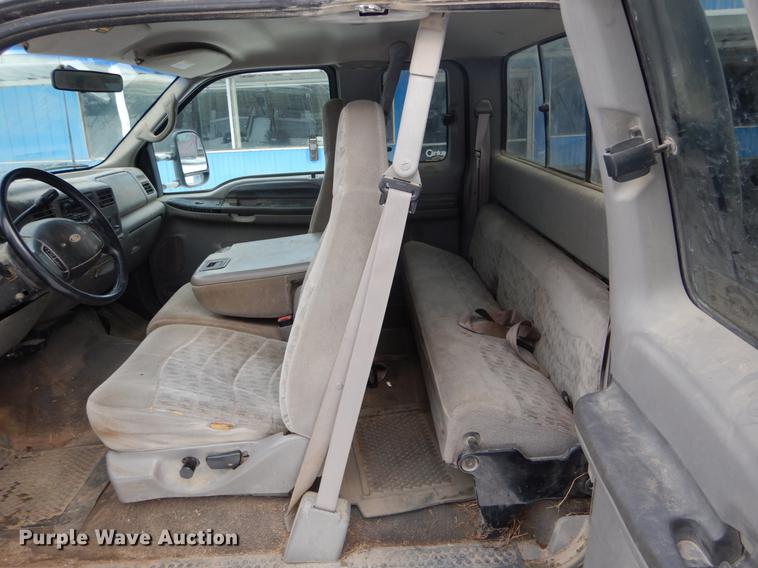 image for item DE5976 1999 Ford F250 Super Duty Super Cab pickup truck