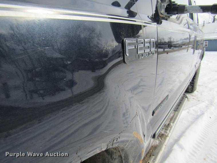 image for item DE5976 1999 Ford F250 Super Duty Super Cab pickup truck