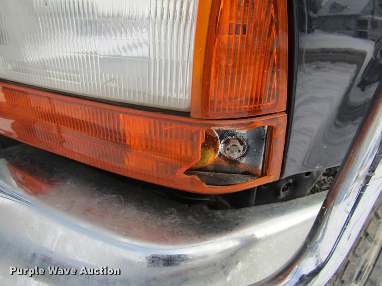 image for item DE5976 1999 Ford F250 Super Duty Super Cab pickup truck