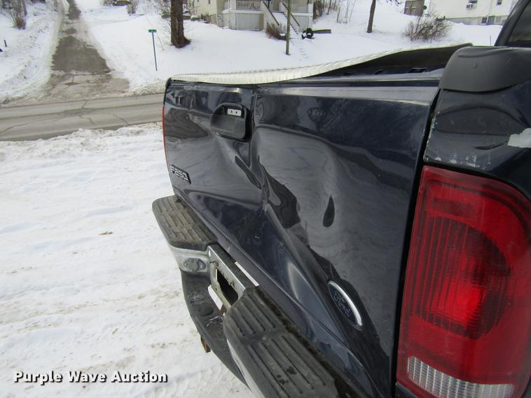 image for item DE5976 1999 Ford F250 Super Duty Super Cab pickup truck