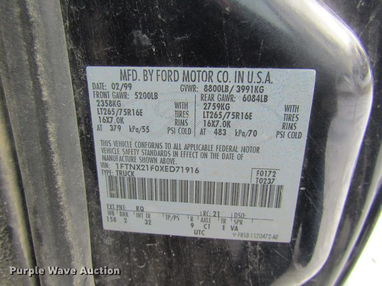 image for item DE5976 1999 Ford F250 Super Duty Super Cab pickup truck