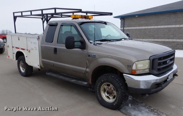 image for item DE5985 2002 Ford F250 Super Duty Lariat SuperCab utility bed pickup truck