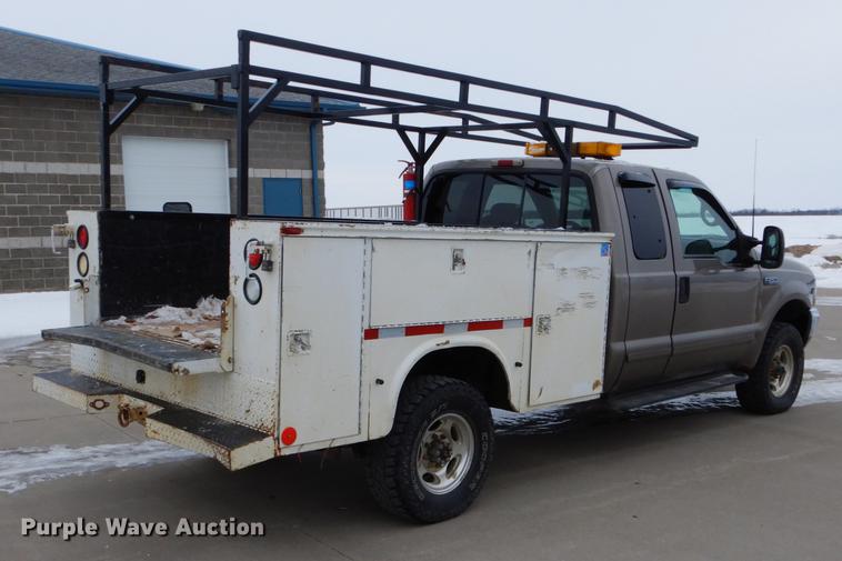 image for item DE5985 2002 Ford F250 Super Duty Lariat SuperCab utility bed pickup truck