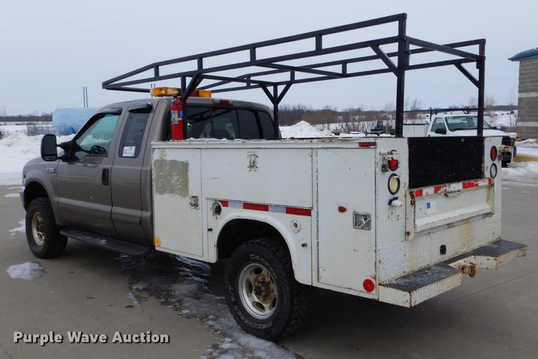 image for item DE5985 2002 Ford F250 Super Duty Lariat SuperCab utility bed pickup truck