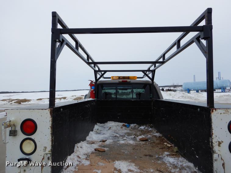 image for item DE5985 2002 Ford F250 Super Duty Lariat SuperCab utility bed pickup truck