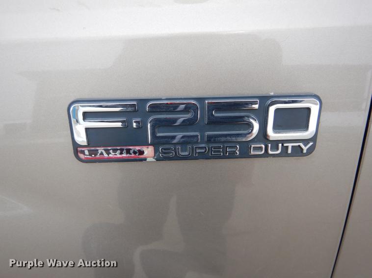 image for item DE5985 2002 Ford F250 Super Duty Lariat SuperCab utility bed pickup truck