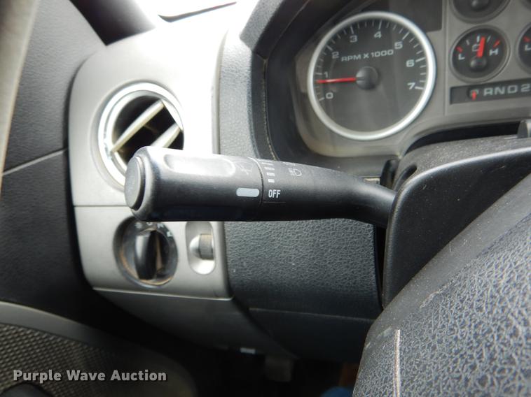 image for item DE5986 2004 Ford F150 FX4 pickup truck