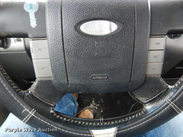 image for item DE5986 2004 Ford F150 FX4 pickup truck