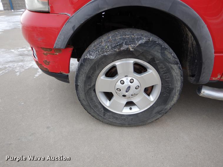 image for item DE5986 2004 Ford F150 FX4 pickup truck