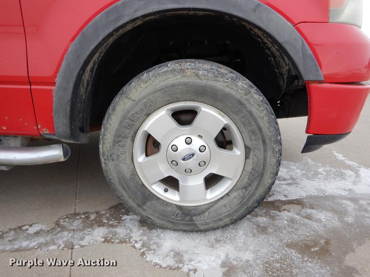 image for item DE5986 2004 Ford F150 FX4 pickup truck