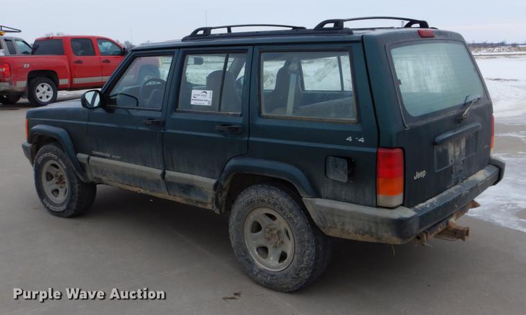 image for item DE5987 1999 Jeep Cherokee Sport SUV