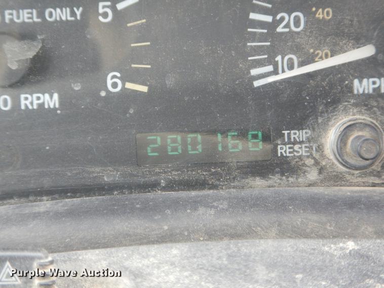 image for item DE5987 1999 Jeep Cherokee Sport SUV