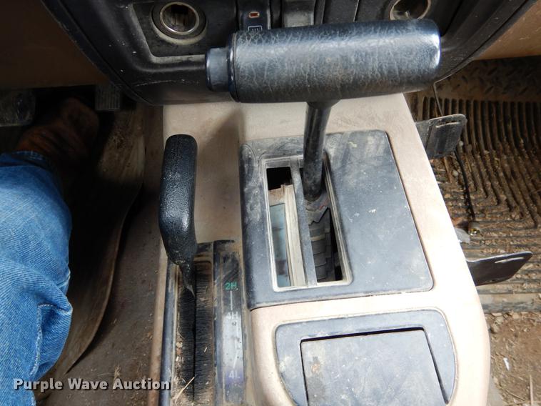 image for item DE5987 1999 Jeep Cherokee Sport SUV