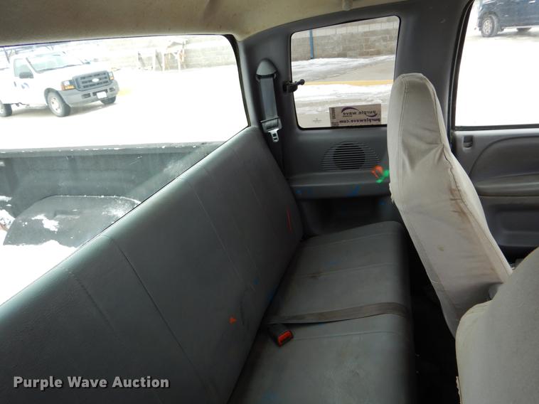 image for item DE5988 1998 Dodge Ram 1500 Club Cab pickup truck