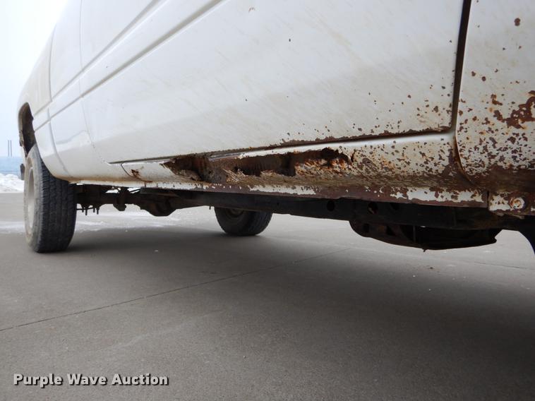 image for item DE5988 1998 Dodge Ram 1500 Club Cab pickup truck