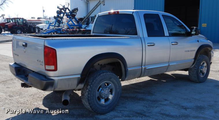 image for item DE5997 2005 Dodge Ram 2500 SLT Quad Cab pickup truck