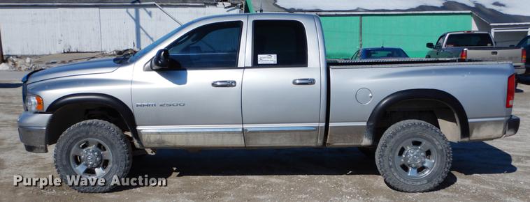 image for item DE5997 2005 Dodge Ram 2500 SLT Quad Cab pickup truck