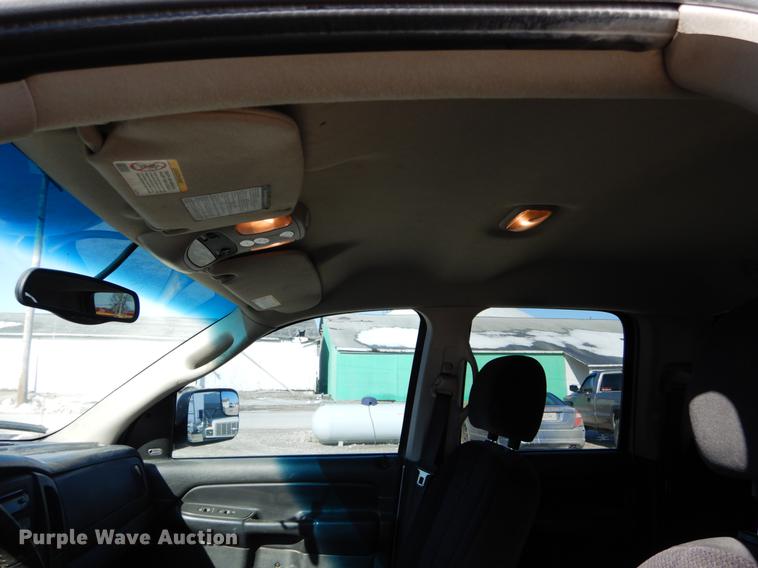 image for item DE5997 2005 Dodge Ram 2500 SLT Quad Cab pickup truck