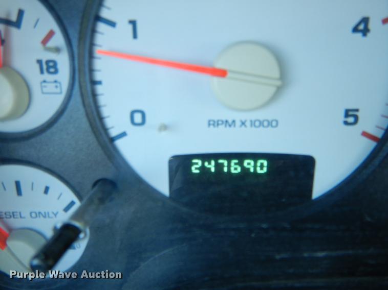 image for item DE5997 2005 Dodge Ram 2500 SLT Quad Cab pickup truck