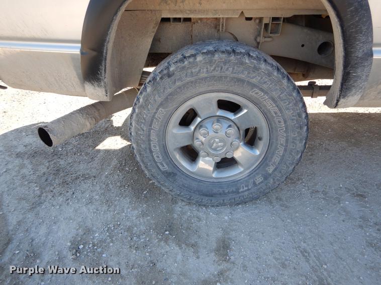 image for item DE5997 2005 Dodge Ram 2500 SLT Quad Cab pickup truck