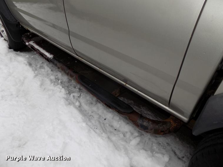 image for item DE7559 2000 Nissan Frontier Crew Cab pickup truck