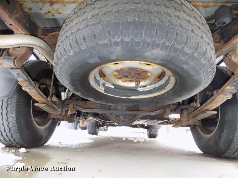 image for item DE7559 2000 Nissan Frontier Crew Cab pickup truck