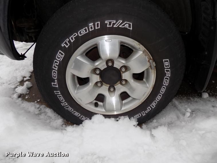 image for item DE7559 2000 Nissan Frontier Crew Cab pickup truck