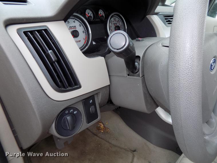 image for item DE7560 2008 Ford Focus