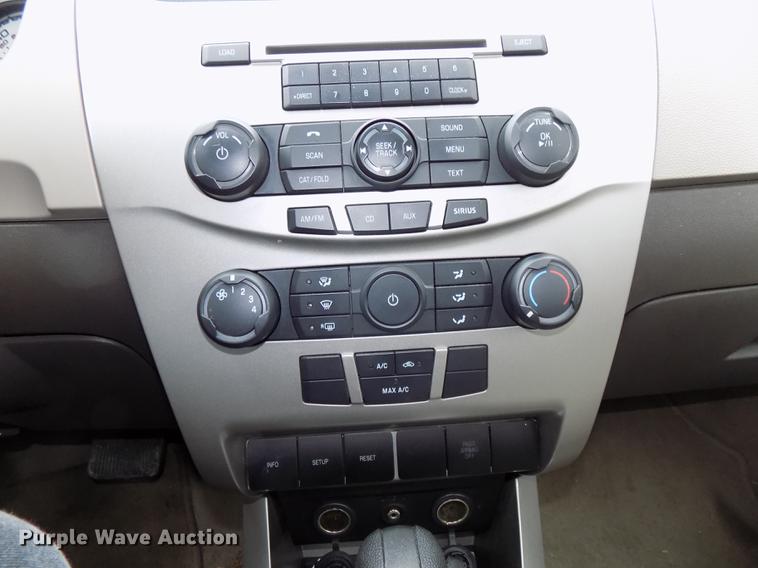 image for item DE7560 2008 Ford Focus