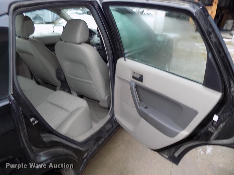 image for item DE7560 2008 Ford Focus