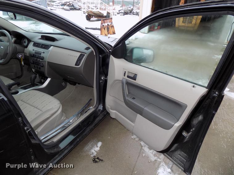 image for item DE7560 2008 Ford Focus