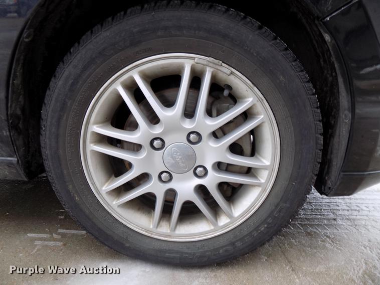 image for item DE7560 2008 Ford Focus