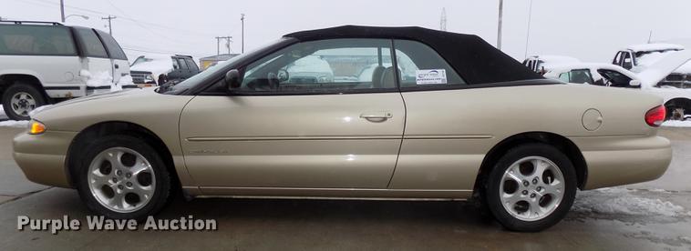 image for item DE7561 2000 Chrysler Sebring JXi convertible