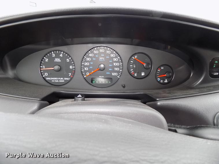 image for item DE7561 2000 Chrysler Sebring JXi convertible