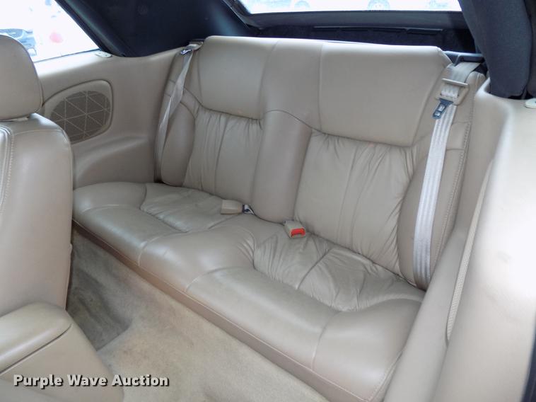 image for item DE7561 2000 Chrysler Sebring JXi convertible