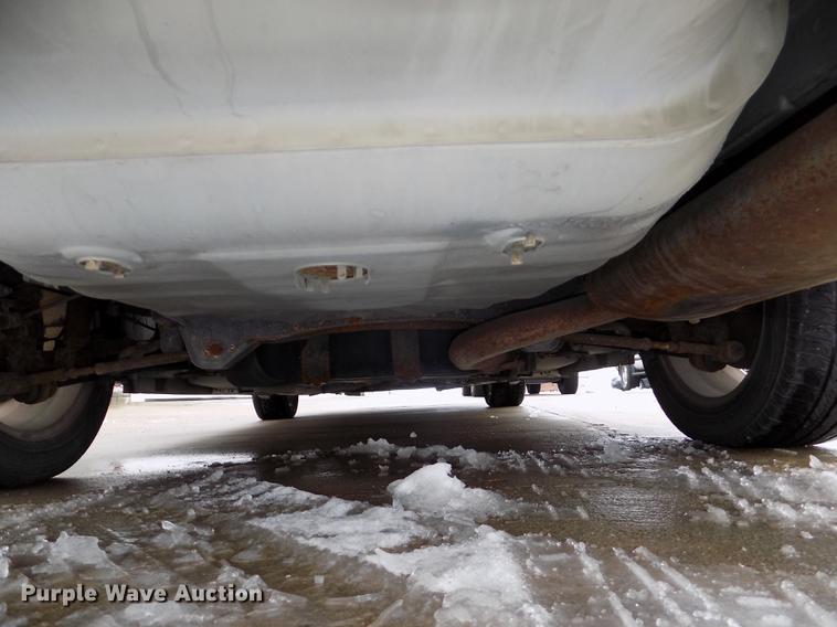 image for item DE7561 2000 Chrysler Sebring JXi convertible