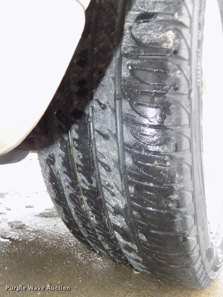 image for item DE7561 2000 Chrysler Sebring JXi convertible