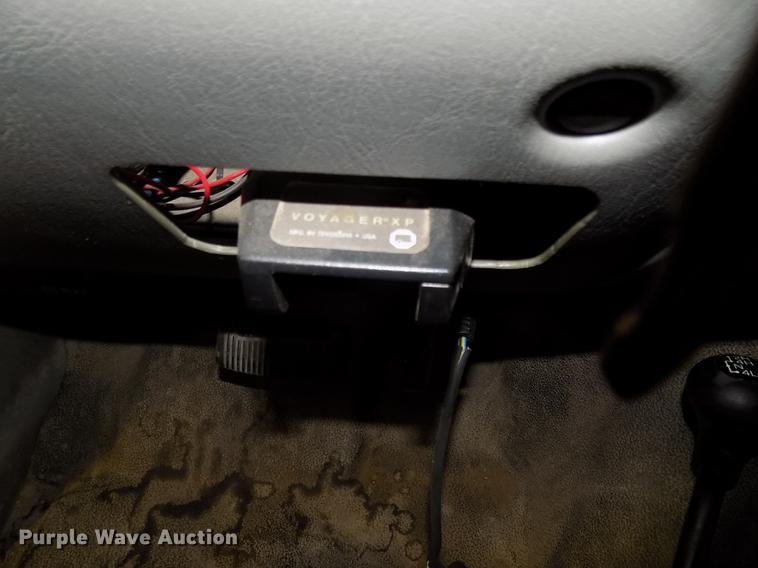 image for item DE7570 2003 Ford F250 Super Duty pickup truck