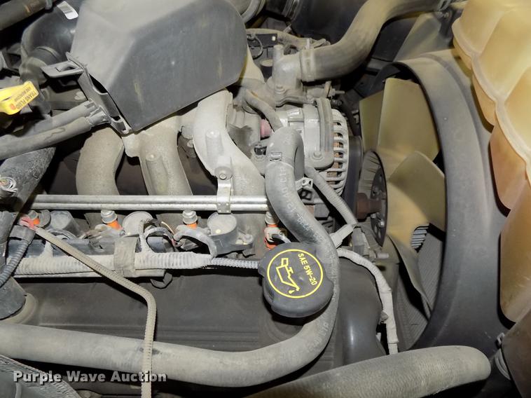 image for item DE7570 2003 Ford F250 Super Duty pickup truck