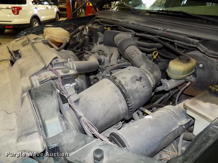 image for item DE7570 2003 Ford F250 Super Duty pickup truck