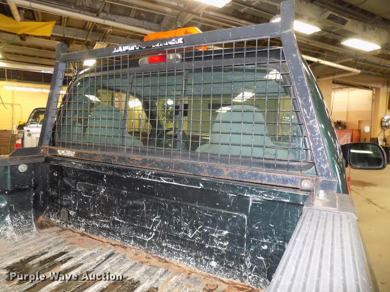 image for item DE7570 2003 Ford F250 Super Duty pickup truck