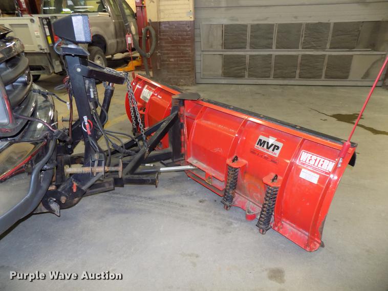 image for item DE7570 2003 Ford F250 Super Duty pickup truck