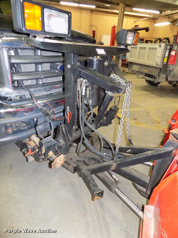 image for item DE7570 2003 Ford F250 Super Duty pickup truck