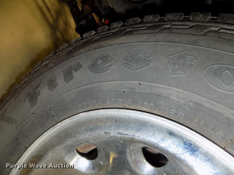 image for item DE7570 2003 Ford F250 Super Duty pickup truck