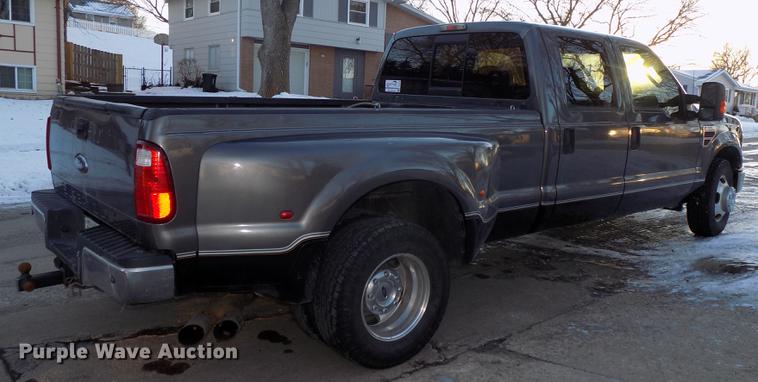 image for item DE7573 2008 Ford F350 Lariat Super Duty Crew Cab pickup truck