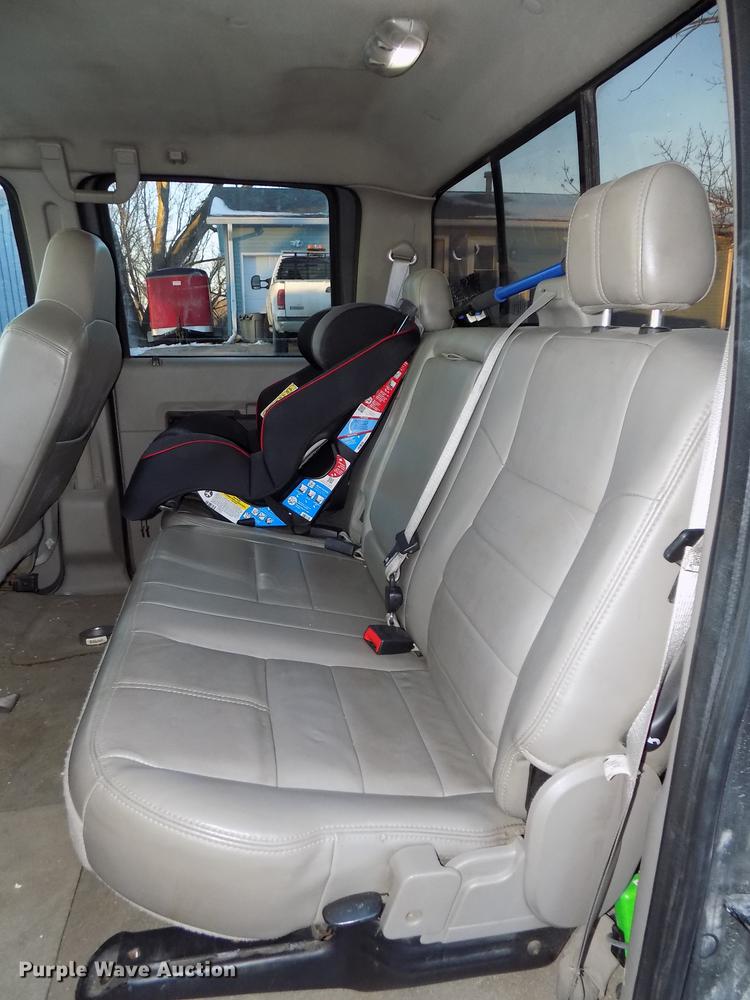 image for item DE7573 2008 Ford F350 Lariat Super Duty Crew Cab pickup truck